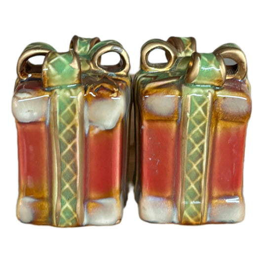 Christmas Salt Pepper Shakers Gift Packages Drip Glaze Ceramic Presents Vintage