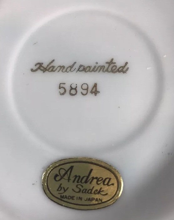 Andrea by Sadek Swan Bowl 5894 Japan Hand Painted Floral Gold Trim Scalloped