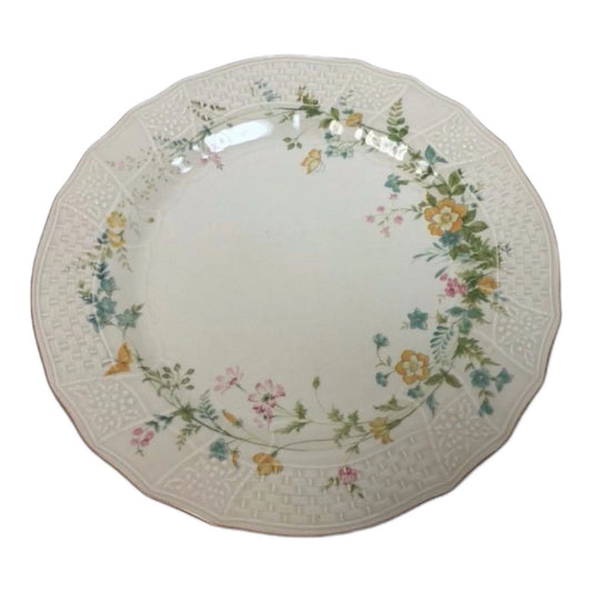 Mikasa Greensboro Ivory D1053 15-Pc Dinnerware Set – 3 Place Settings