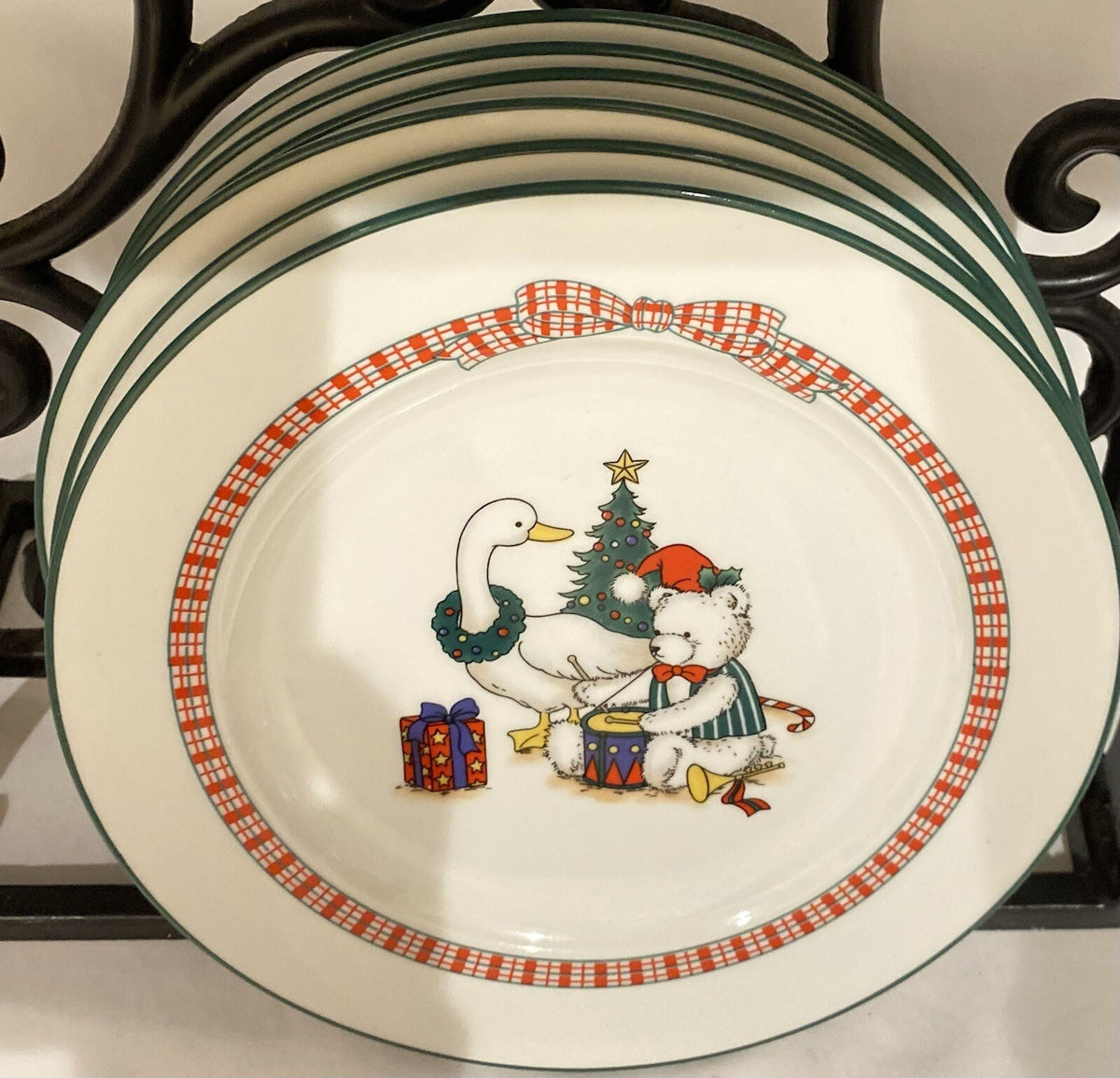Vintage Holiday Memories Anchor Dinnerware 7-Salad Plates Christmas Bear