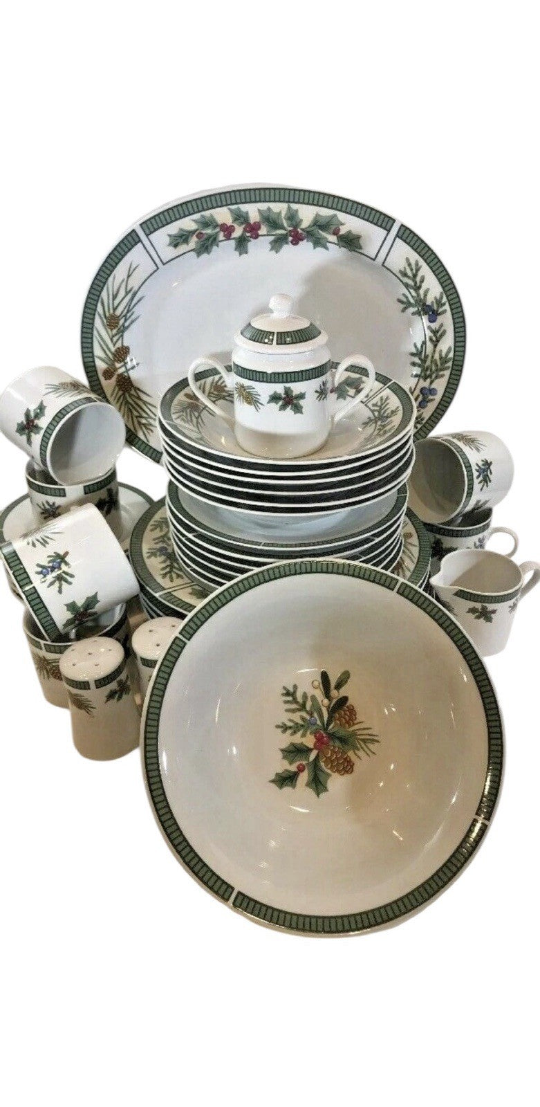 Fairfield Wintergreen 45 Piece Fine China Set Holiday Holly Pinecone Dinnerware