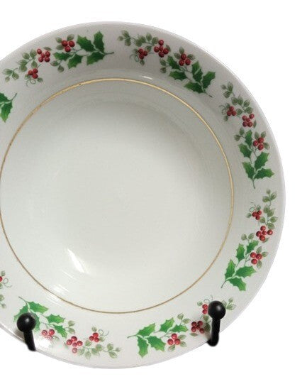 Gibson Everyday CHRISTMAS CHARM  4- Cereal Bowls 6 ¼” D Holly Berry Charm Cup