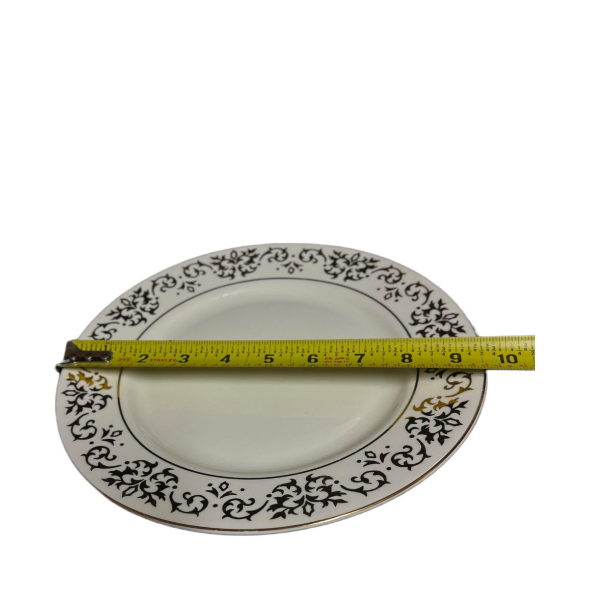Tienshan CLASSIC GOLD 4-Salad Plates Fine China White Gold Swirls Design & Trim
