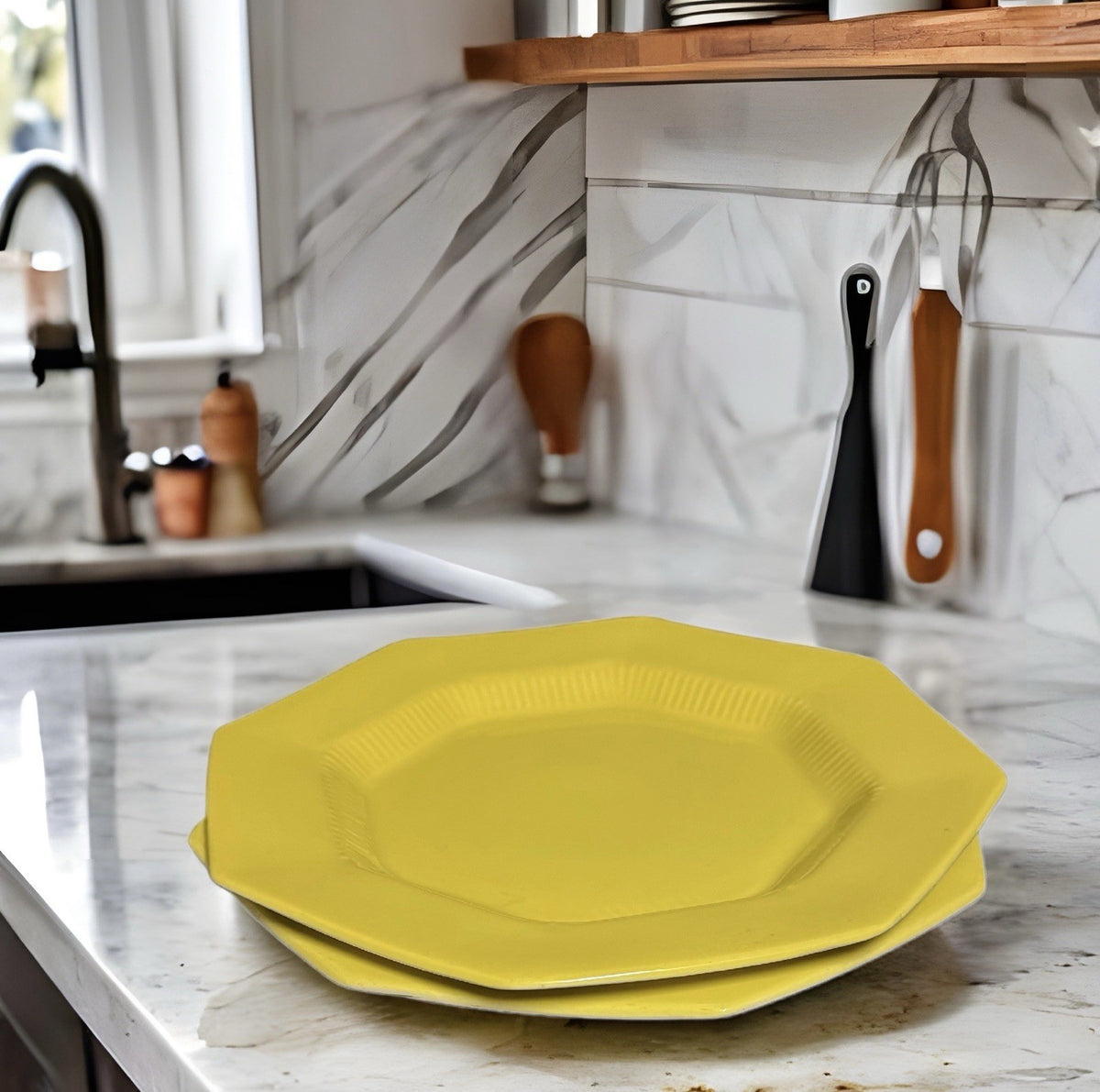 Nikko Daffodil Octagonal Dinner Plates Set of 2 10 3/4” Yellow Japan