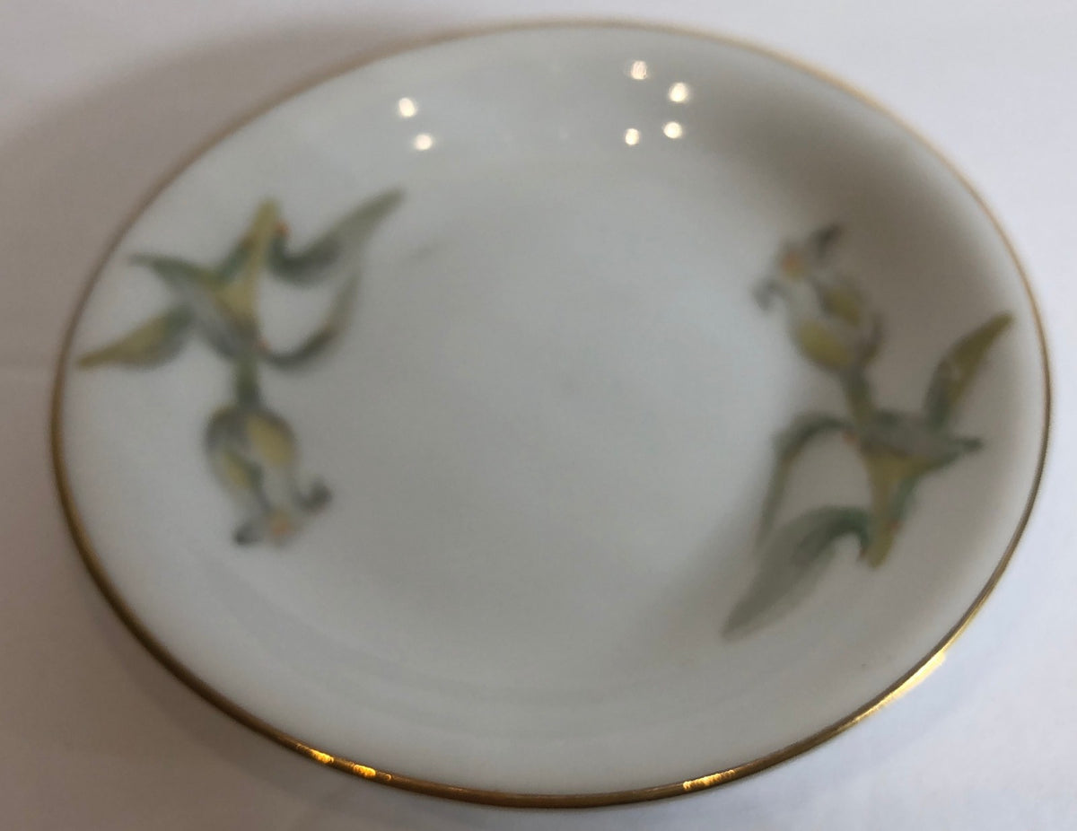 Hira Fairbank fine China Japan Dinnerware Collection