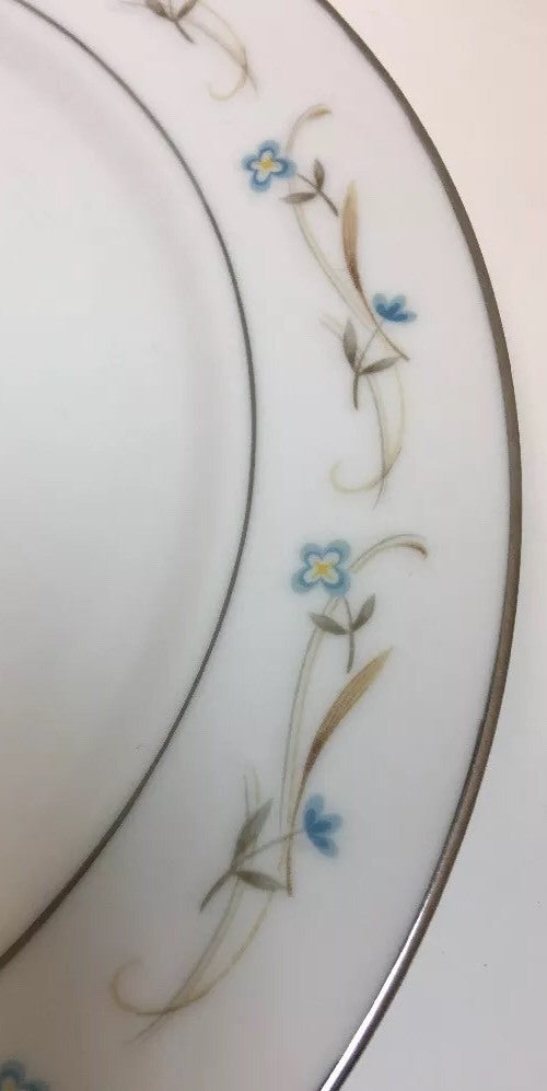 Hira ELIZABETH 4 Dinner Plates Fine China Japan White Floral Dinnerware 10 1/8"D