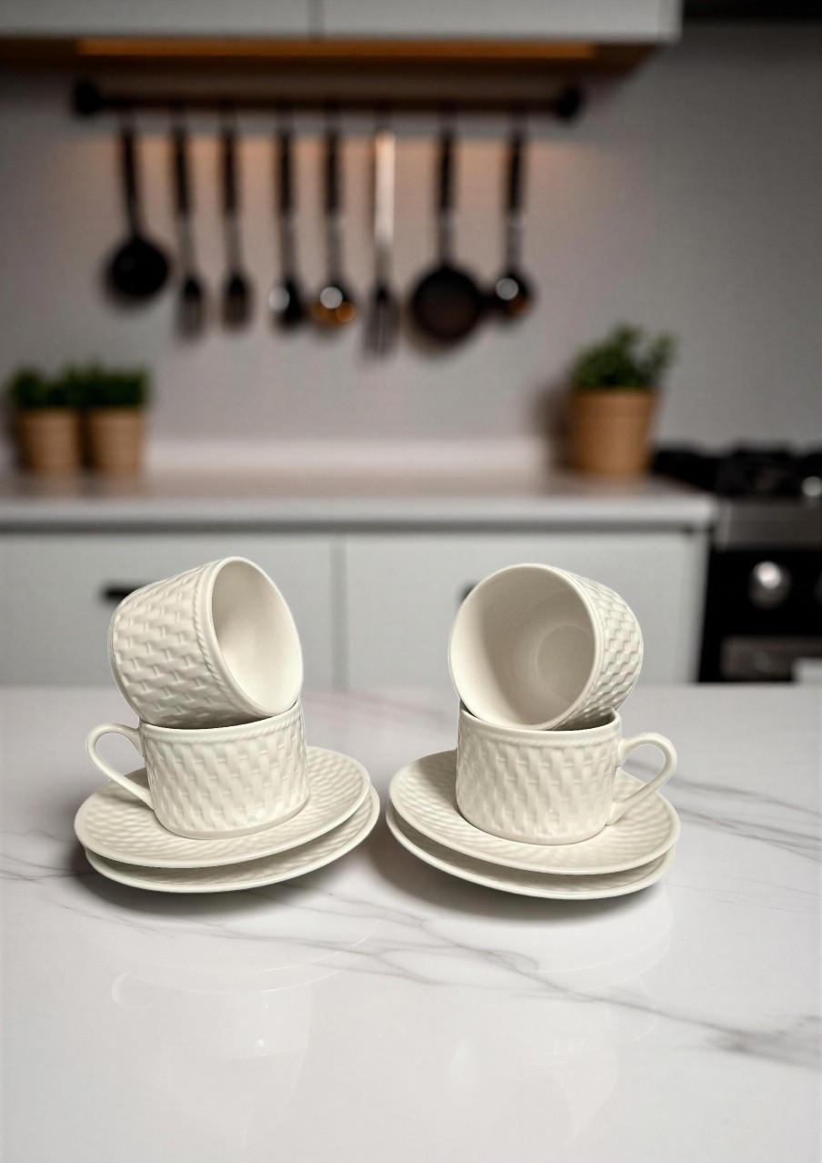 Oneida Gourmet Collection Wicker Set of 4 Cups & Saucers White Basket Weave