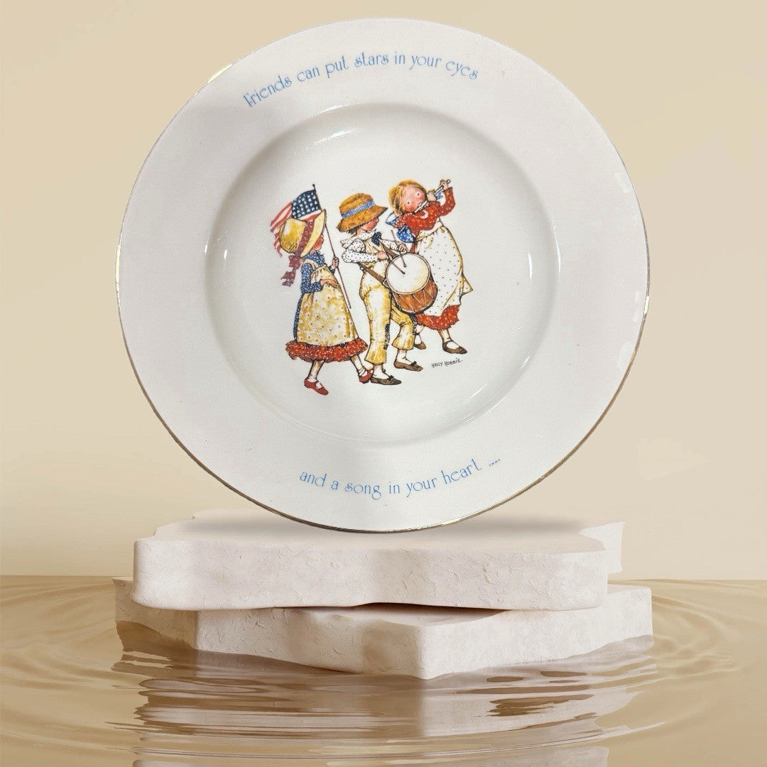 Vintage Holly Hobbie Collector Plate Freedom Series 1776-1976 10.25”D
