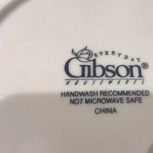 Gibson "SONGBIRDS" 1-Dessert/Bread & Butter Holiday Holly Berries Plate 6 3/4"D