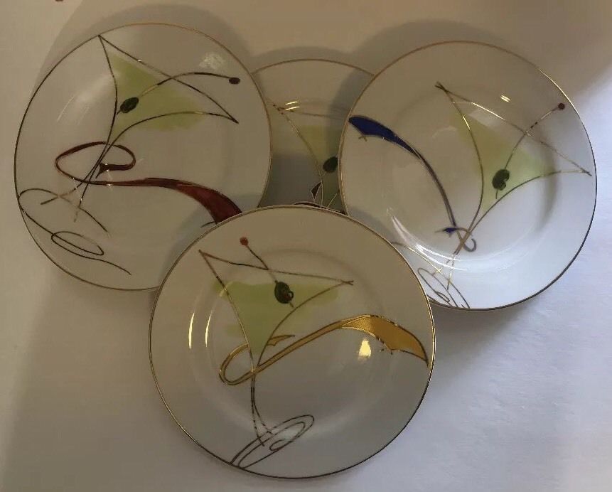 Pier 1 Imports Set of 4 Salad/Dessert Plates (MARTINI)