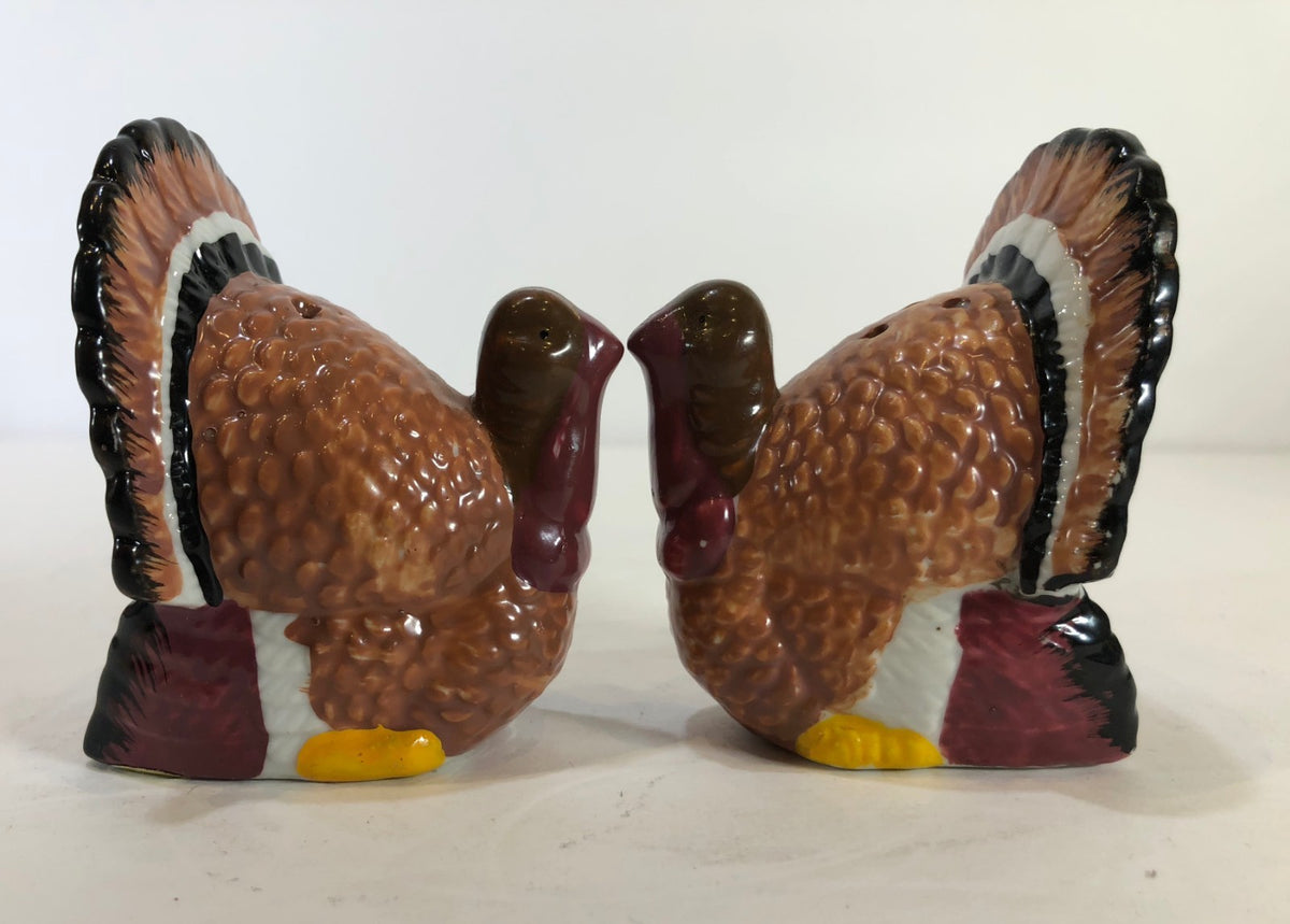 Salt & Pepper Shakers Kitchenware Dinning Table Collection Collectibles