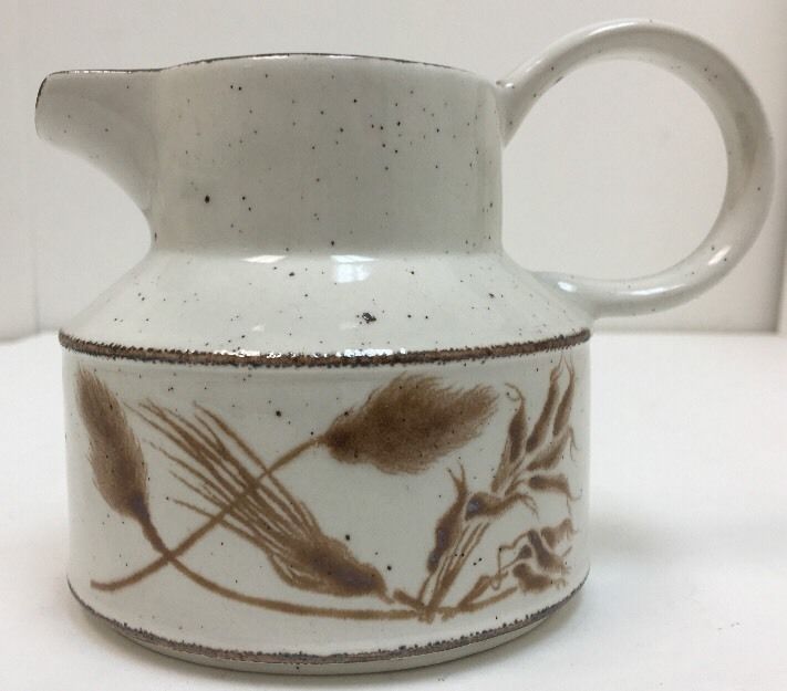 Midwinter Wild Oats Stonehenge England Collection "Oven to Tableware"