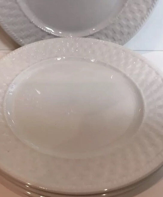 Oneida Wicker Set of 4 Salad Plates White Basketweave Stoneware