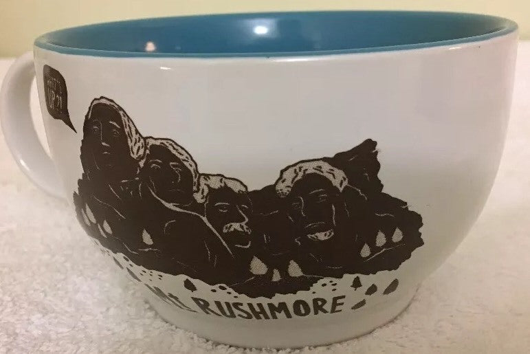 Target CURIOSITY SHOPPE Mt. RUSHMORE Hot Chocolate Cup Soup Mug Blue Interior