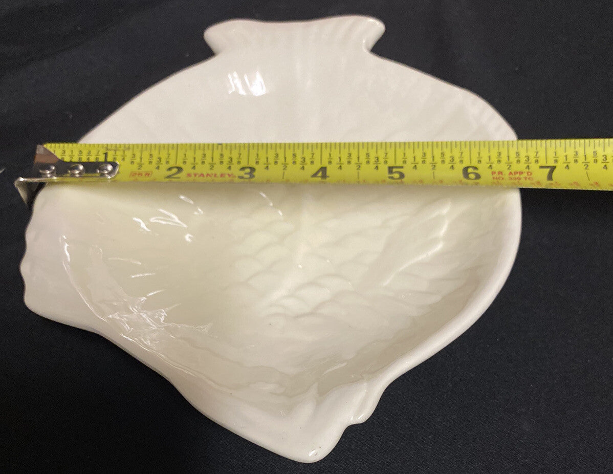 Holland Mold Fish Plates Set of 4 Appetizer Condiment Dish Cream Ceramic 7 1/2"L