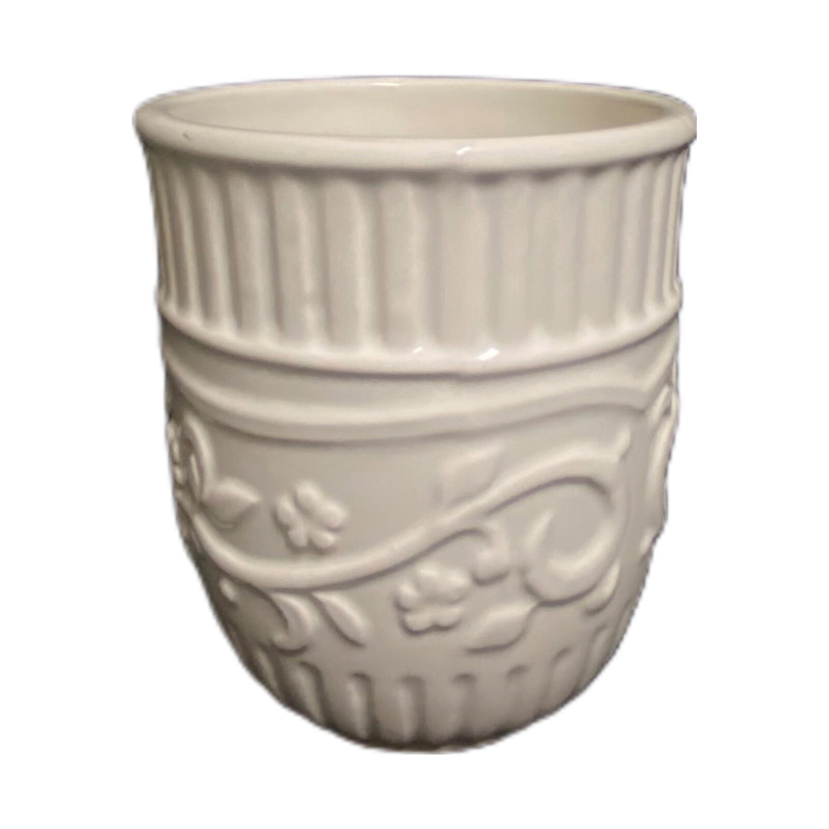 Mikasa AMERICAN COUNTRYSIDE 3- Mugs Earthenware White Tea Cups Embossed Design