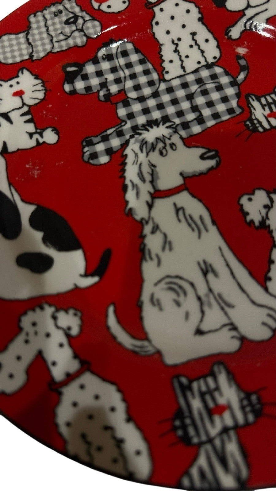 LivingQuarters 4 Salad Plates CARSON PIRIE Dogs Puppies Cats Kittens 8 1/4”D