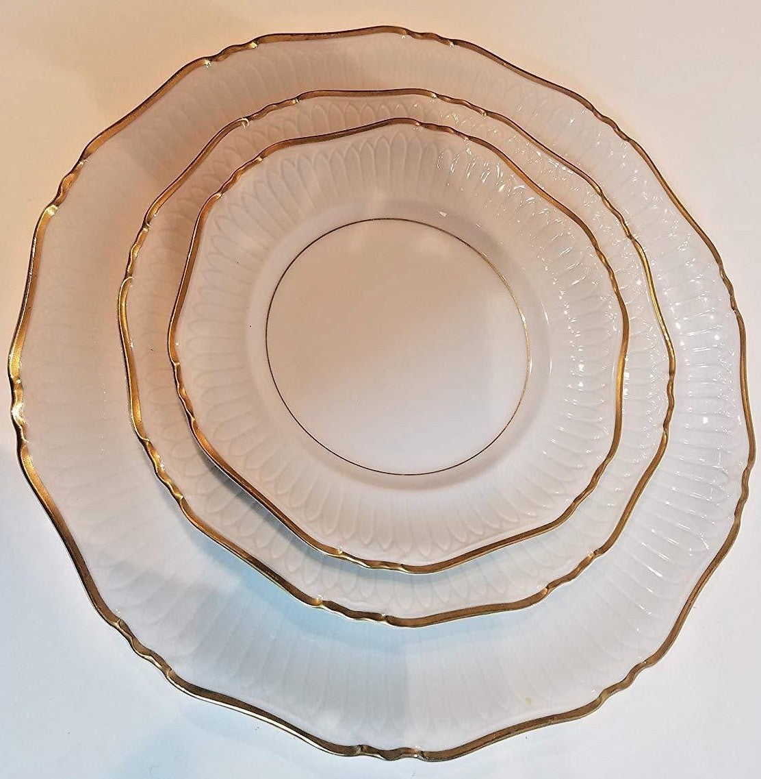 Mikasa Classic CORONATION SHAPE 20 Piece Fine China Jyoto Japan Service For 4