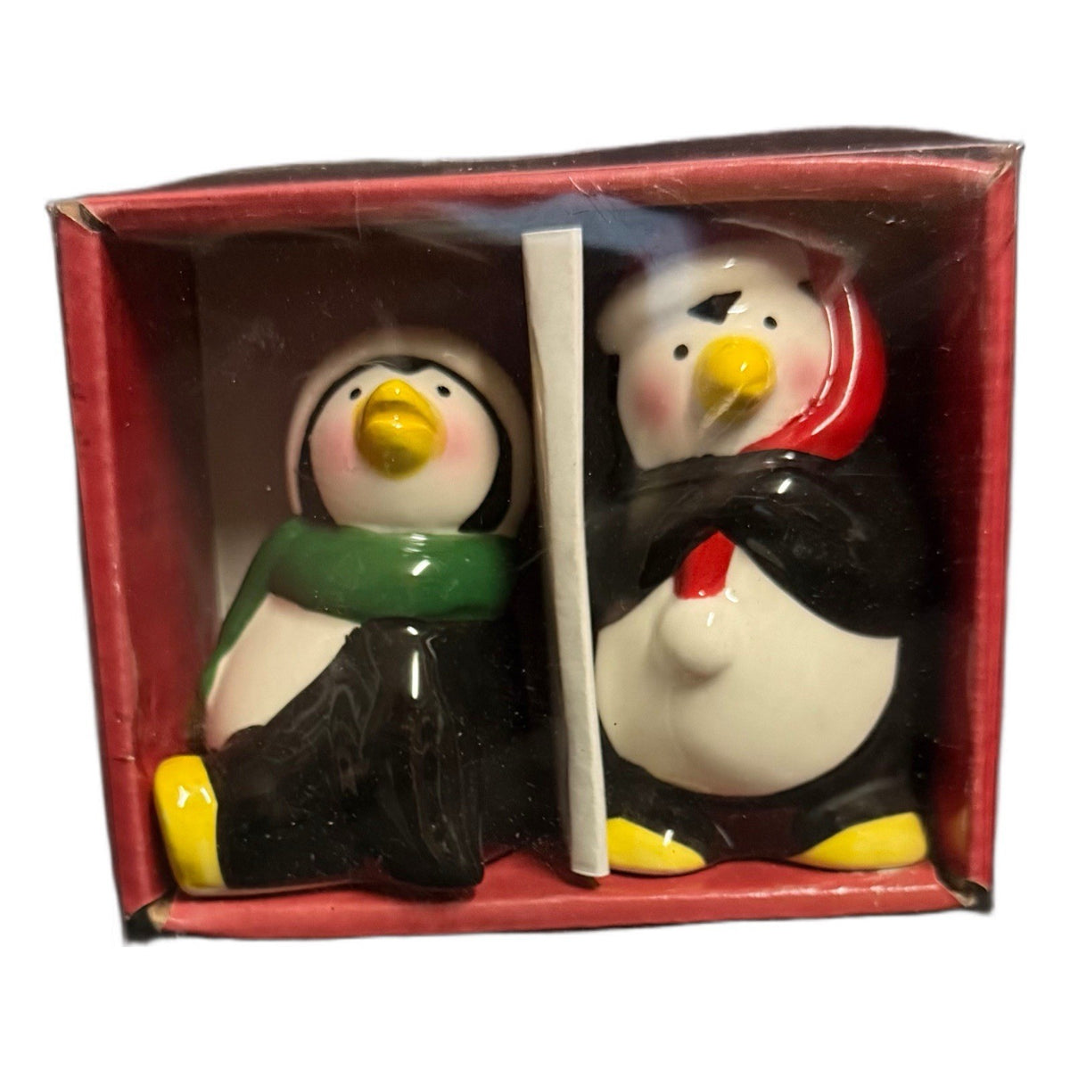 Pfaltzgraff Penguin Pals Christmas Salt & Pepper Shakers Set Boxed