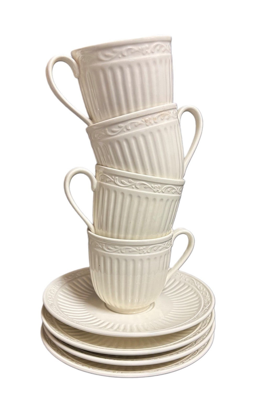 Mikasa Italian Countryside 4-Cups and 4-Saucers DD900 Ivory