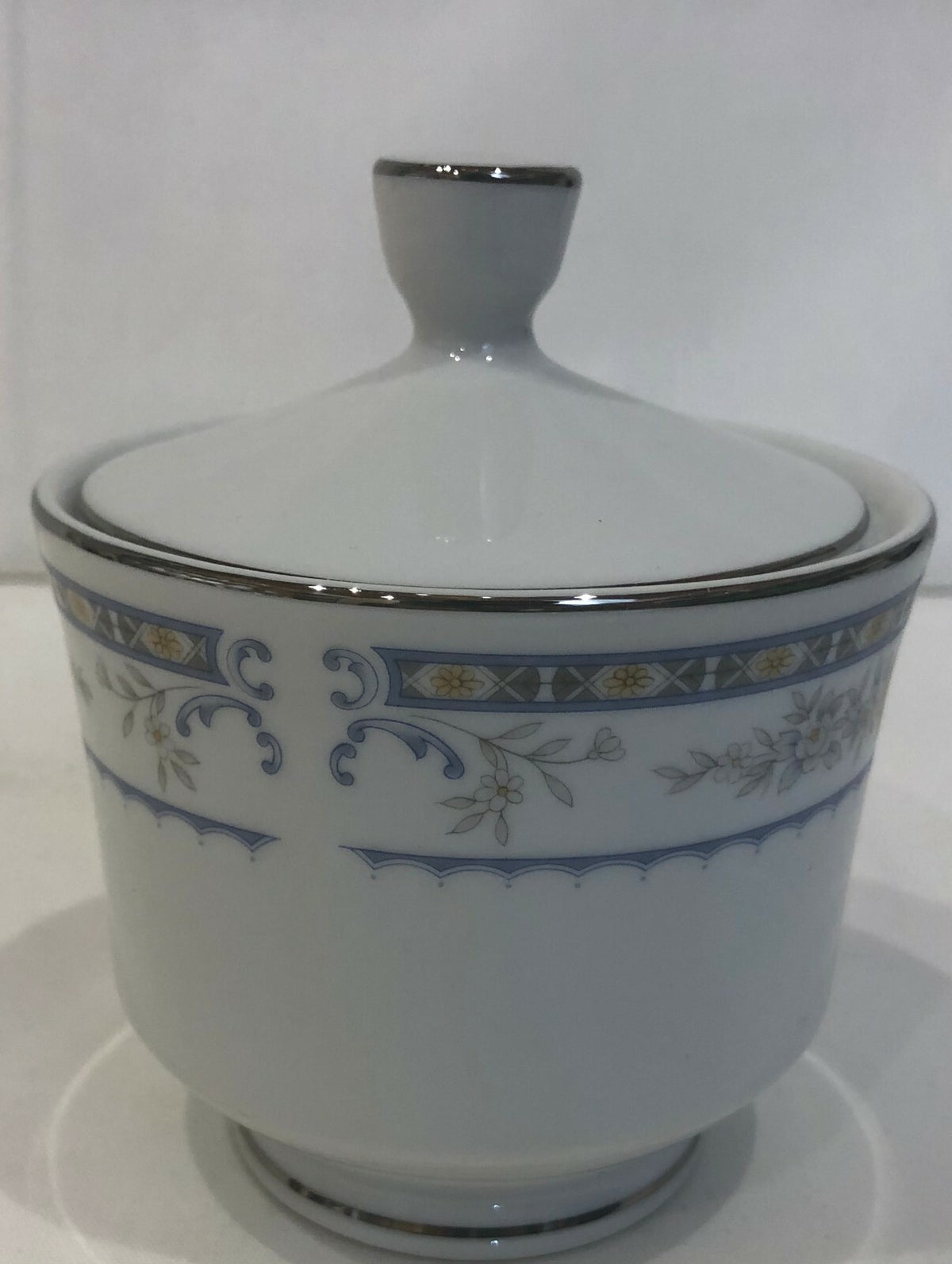The Sakurai GARDEN Japan Fine Porcelain China Designer Collection Dinnerware