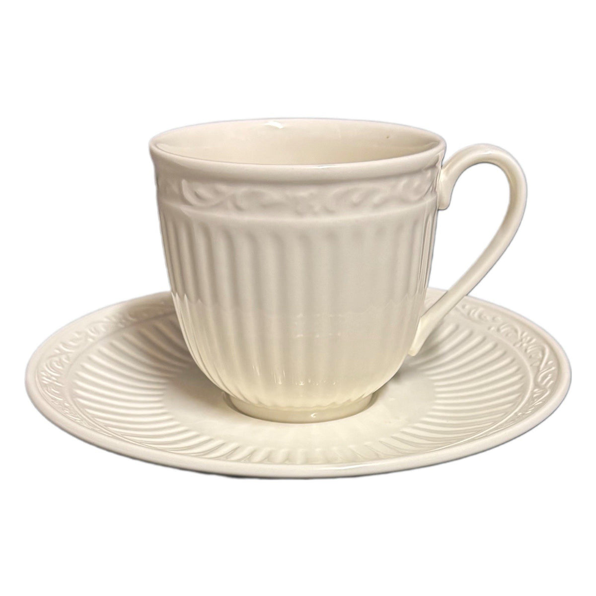Mikasa Italian Countryside 4-Cups and 4-Saucers DD900 Ivory