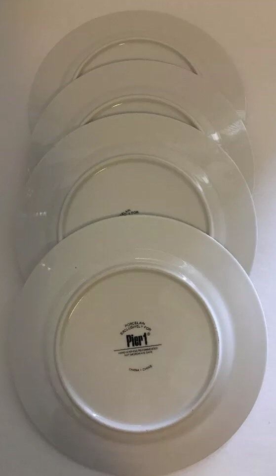 Pier 1 Imports Set of 4 Salad/Dessert Plates (MARTINI)