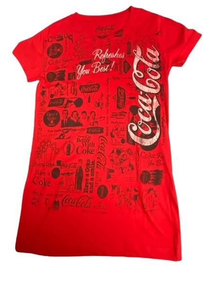 Coca Cola T-Shirt Refreshes you Best-Crew Neck Red White Black Short Sleeves MD.