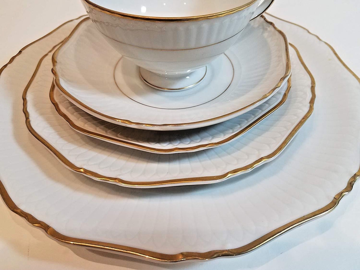 Mikasa Classic CORONATION SHAPE 20 Piece Fine China Jyoto Japan Service For 4