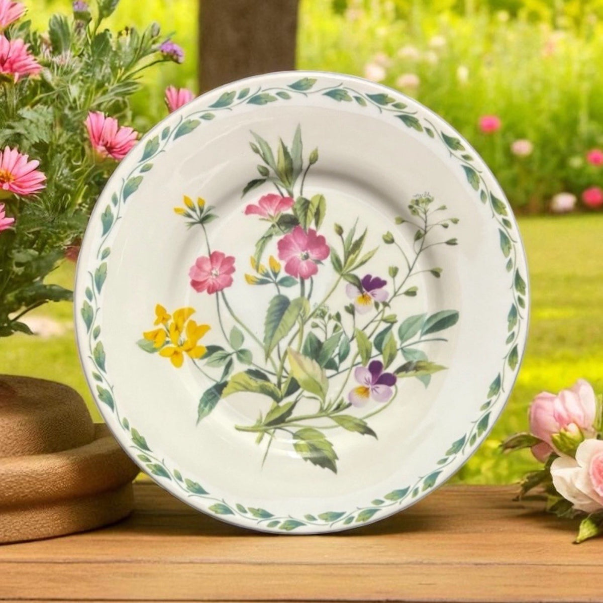 Set of 2 Queen’s Churchill The Garden Salad Plates RHS England Floral Design