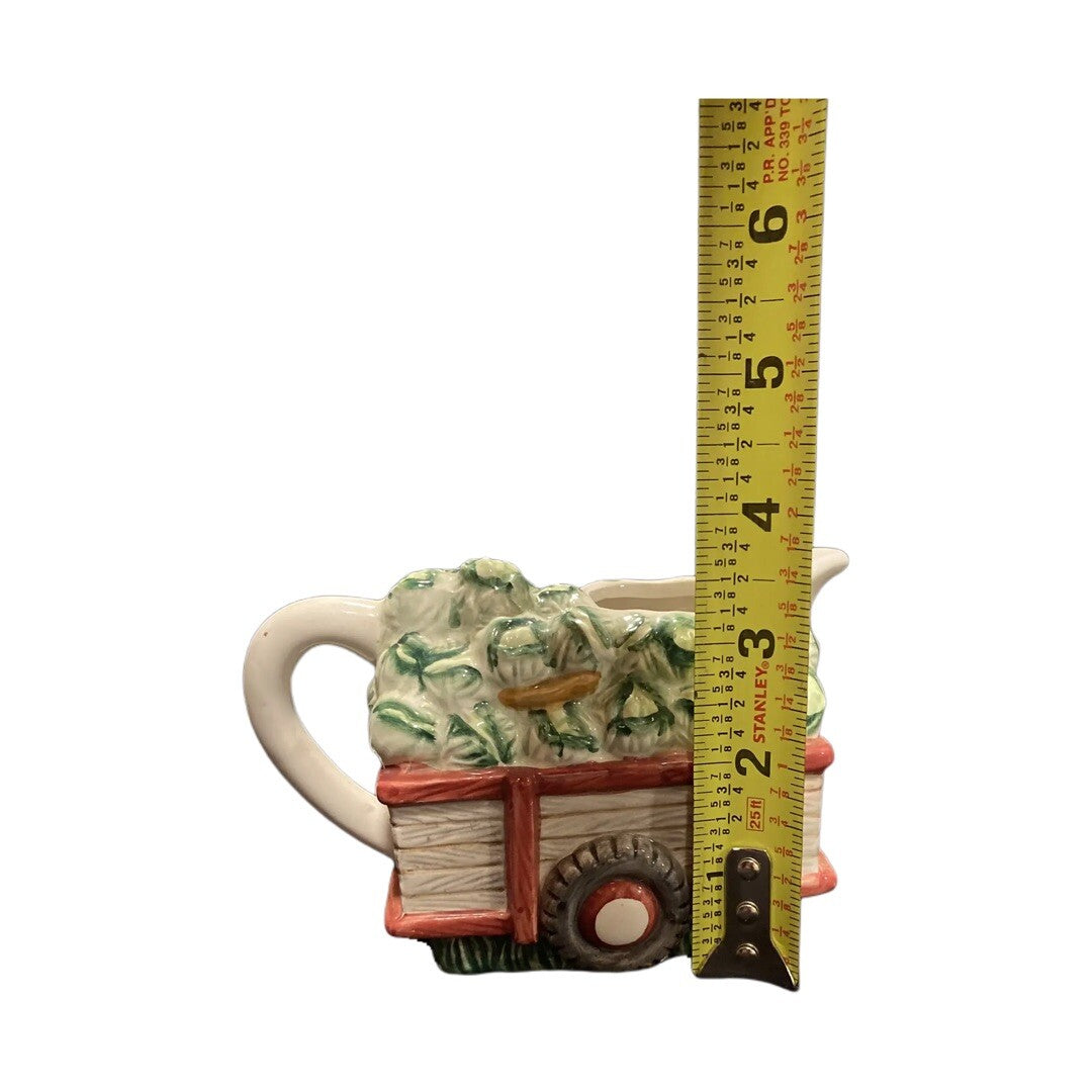 Cracker Barrel 3D Ceramic Creamer Milk 1998