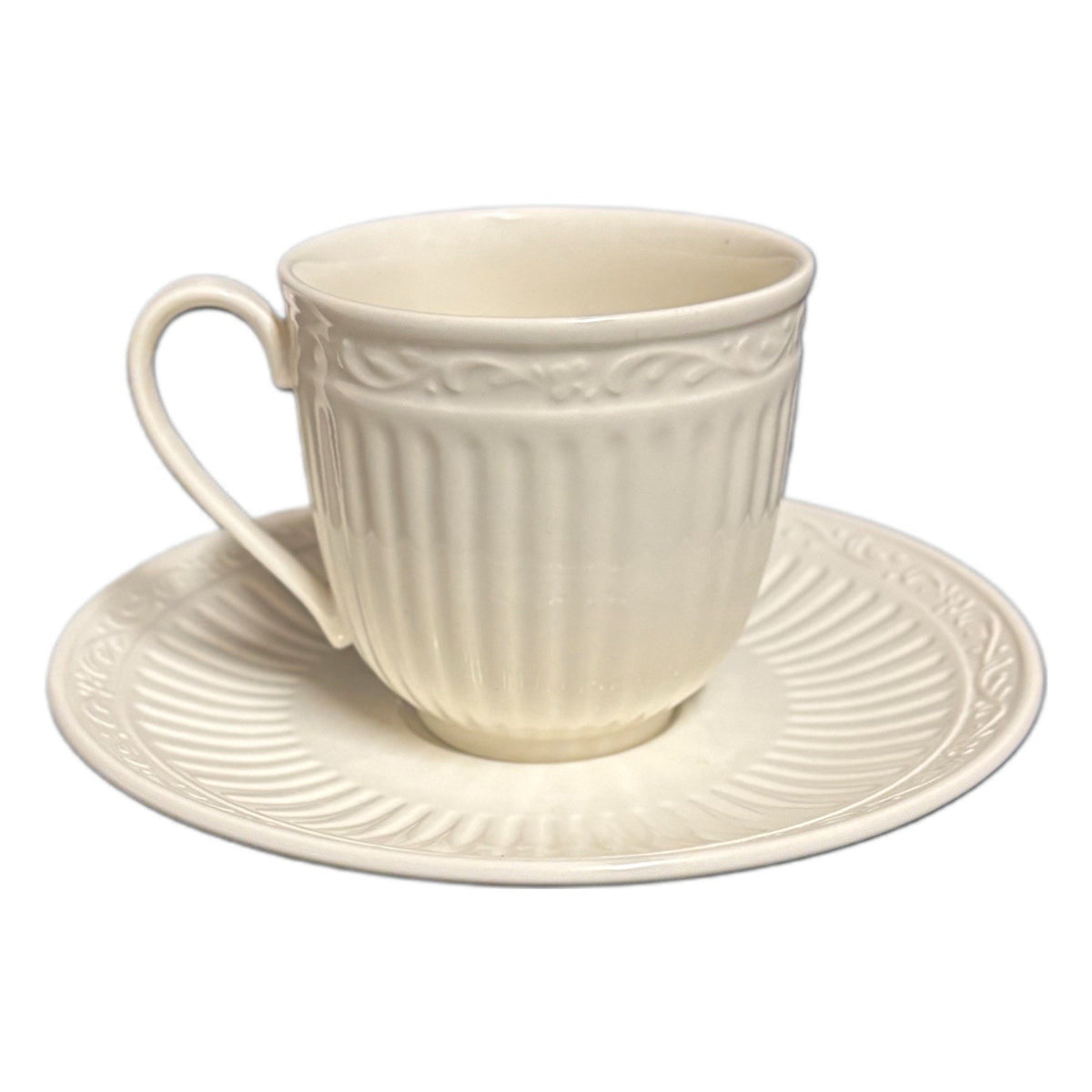 Mikasa Italian Countryside 4-Cups and 4-Saucers DD900 Ivory