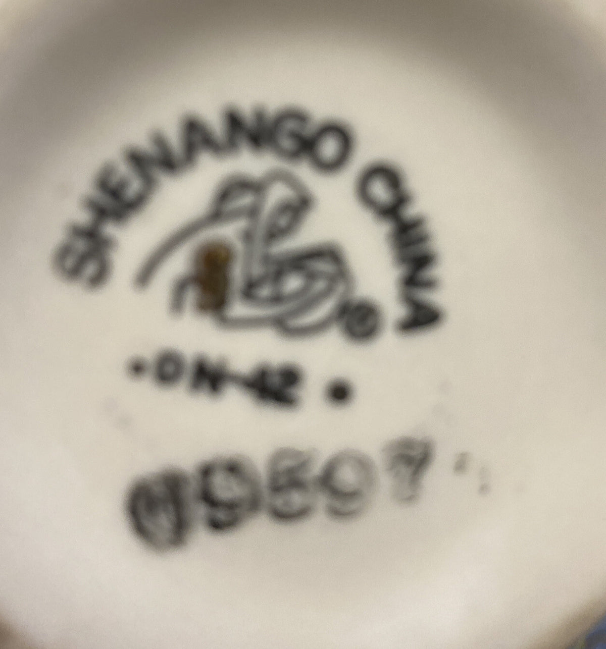 Shenango China Cups & Saucers 4-Laurel Red Gold Embossed USA Restaurant Ware