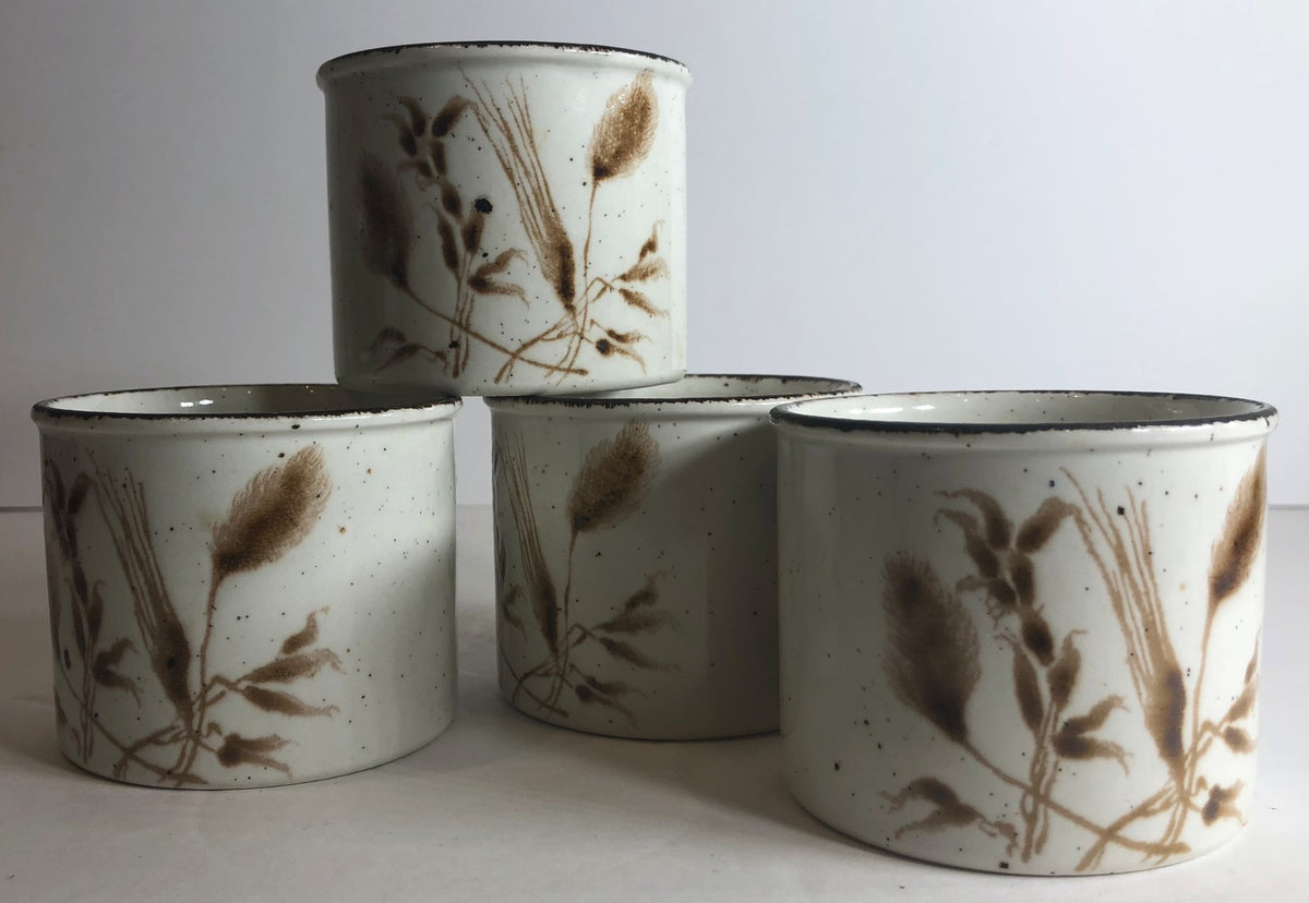 Midwinter Wild Oats Stonehenge England Collection "Oven to Tableware"