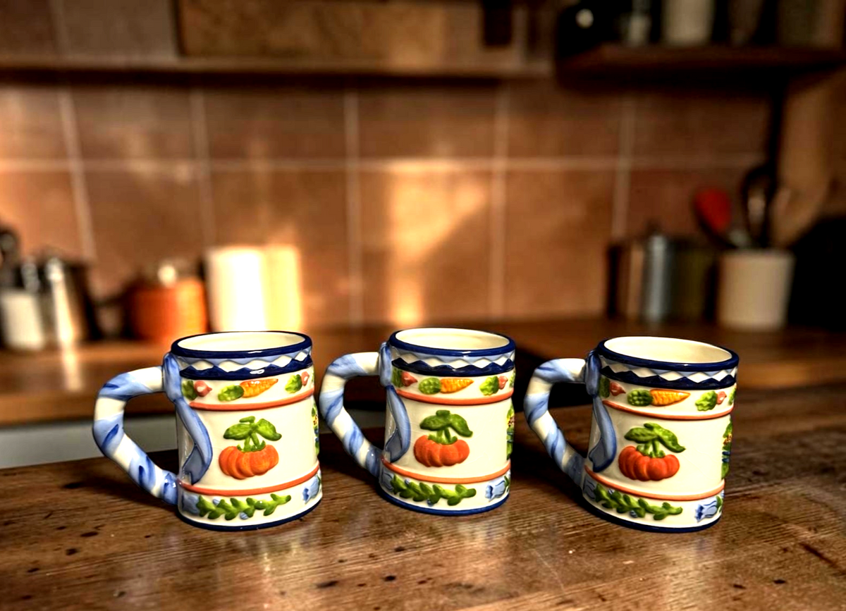 ZRIKE Mug Hand Painted Set Of 3 Coffee Tea Cup Cornucopia Embossed  4 1/2" H