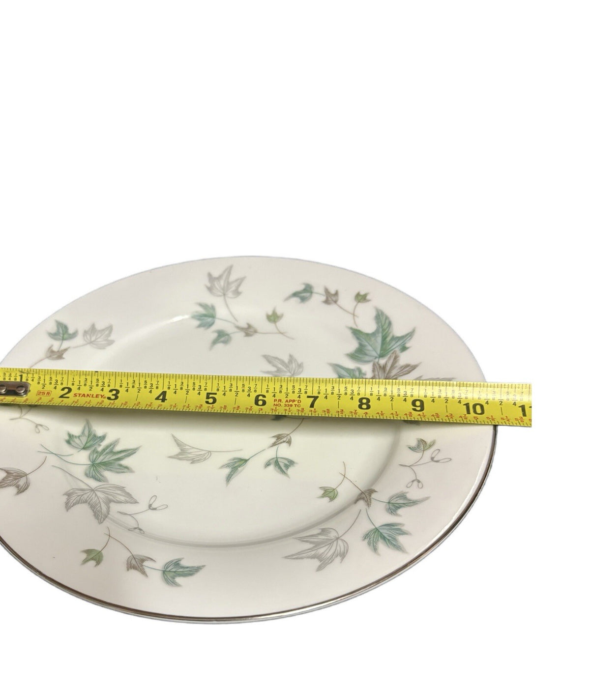 Noritake Greenwood 4-Dinner Plates Ceramic # 5769 Leaves Silver Trim Japan