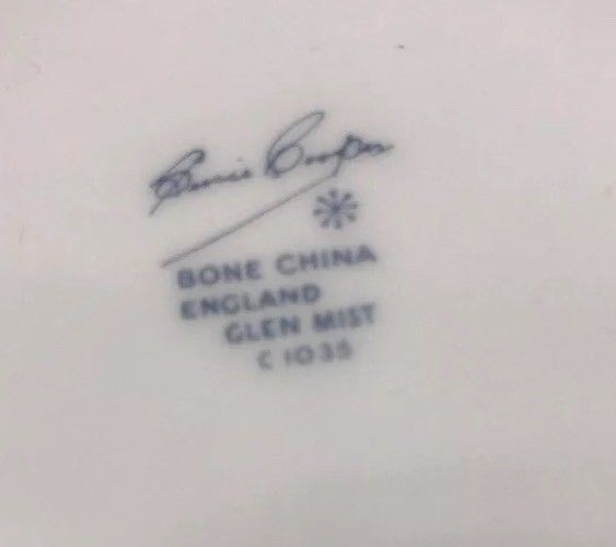 Susie Cooper "GLEN MIST" C1035 (Bone China) Signature Stamp Dinnerware England