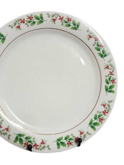 Gibson Everyday CHRISTMAS CHARM  4-Dinner Plates 9 5/8" D Holly Berry Charm