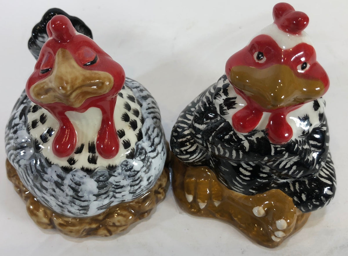 Salt & Pepper Shakers Kitchenware Dinning Table Collection Collectibles
