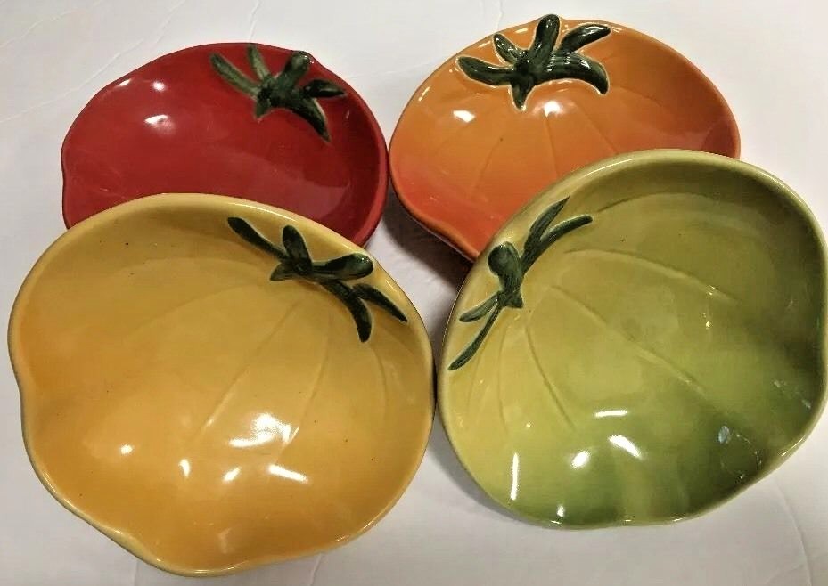 Williams Sonoma 4-Serving Dishes Tomato Shaped Dipping Condiment  Appetizer Set