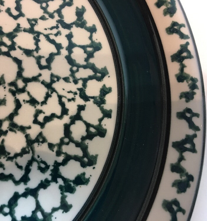 Tienshan COUNTRY CROCK 2-Dinner Plates Stoneware Sponge Dark Green Oven to Table
