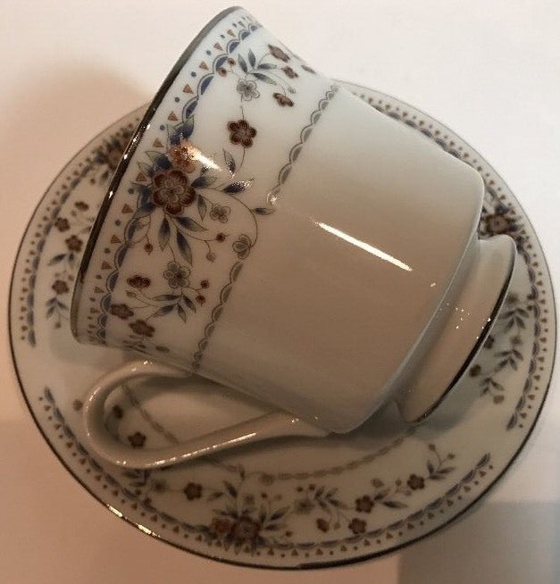 Claremont Japan WADE SONE 16 Piece China Porcelain 4 Piece Place Setting for 4