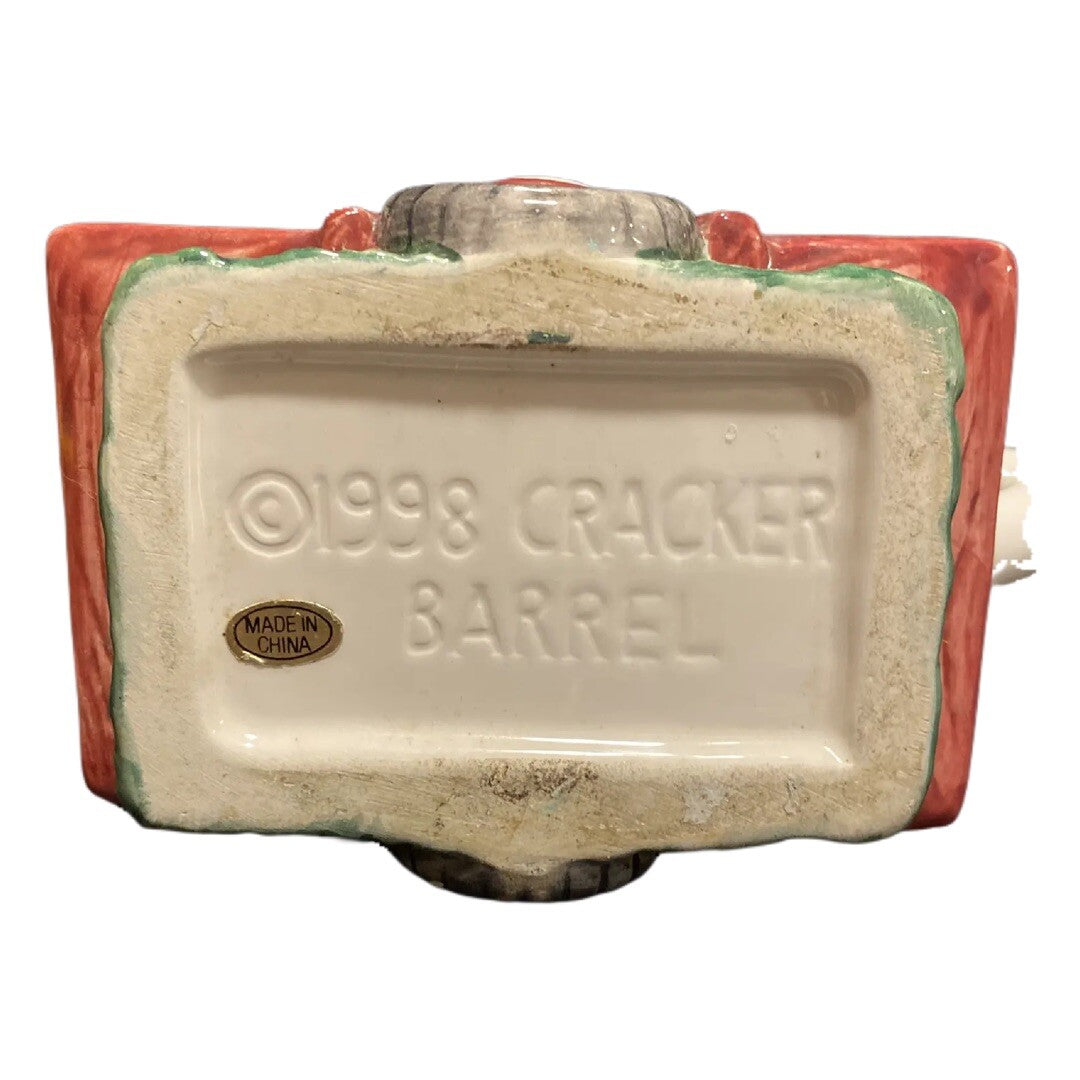 Cracker Barrel 3D Ceramic Creamer Milk 1998