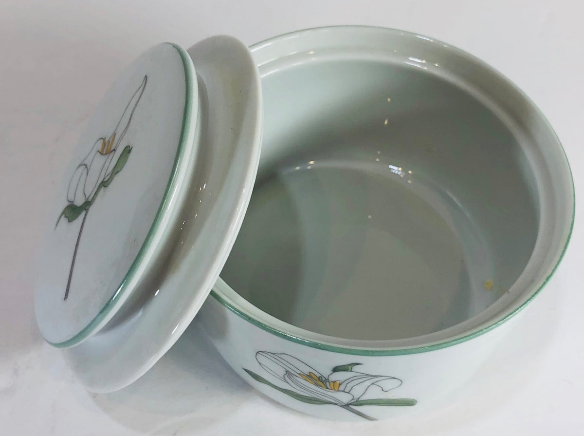 Block Spal "TRILLIUM" Watercolors, Goertzen, Flowers Dinnerware Collection 