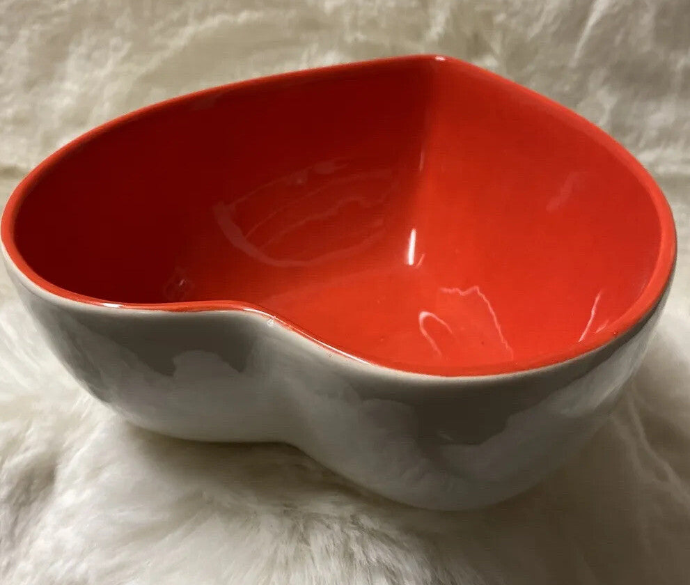 Rare Imported Coastline Imports COUNTRY ROOSTER Heart Shaped Earthenware Bowl
