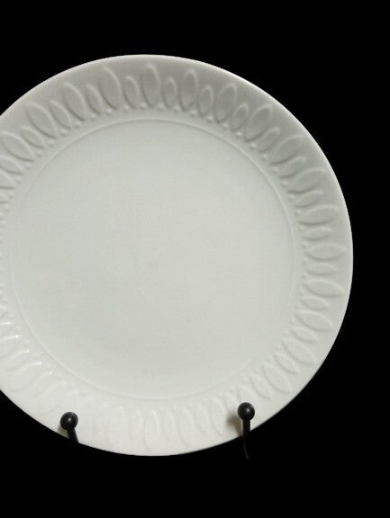 Gibson Designs WHITE DIAMONDS 1-Salad Plate 7 ¼” D White Embossed Oval Design