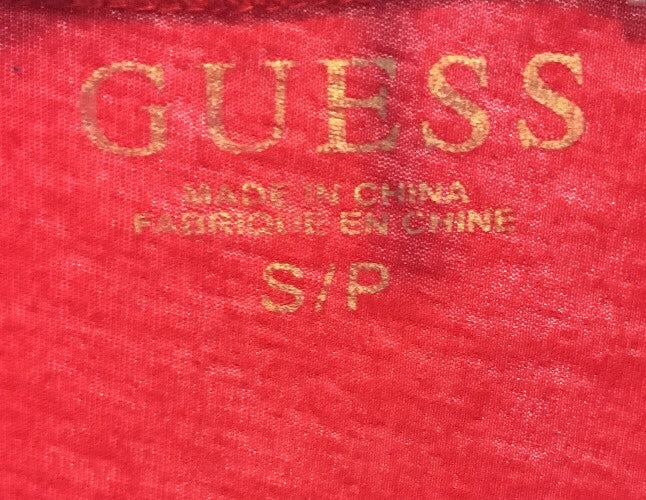 Guess Jeans EST 1981 Red V-Neck Graphic T-Shirt Women’s Small Gold Foil Logo
