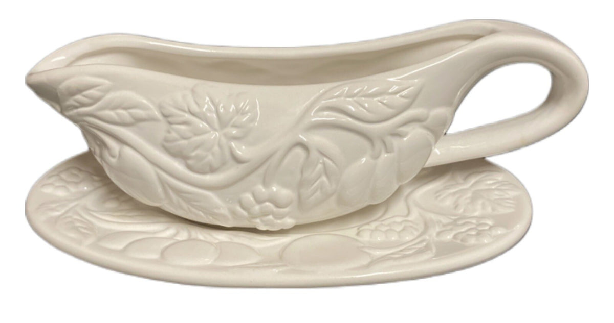 Vintage Oneida Gravy Boat & Underplate ChATEAU HARVEST White Embossed Fruits