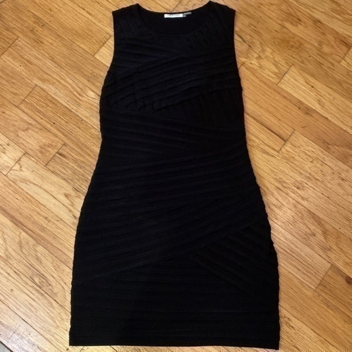 Calvin Klein textured black sleeveless sheath dress Size Small
