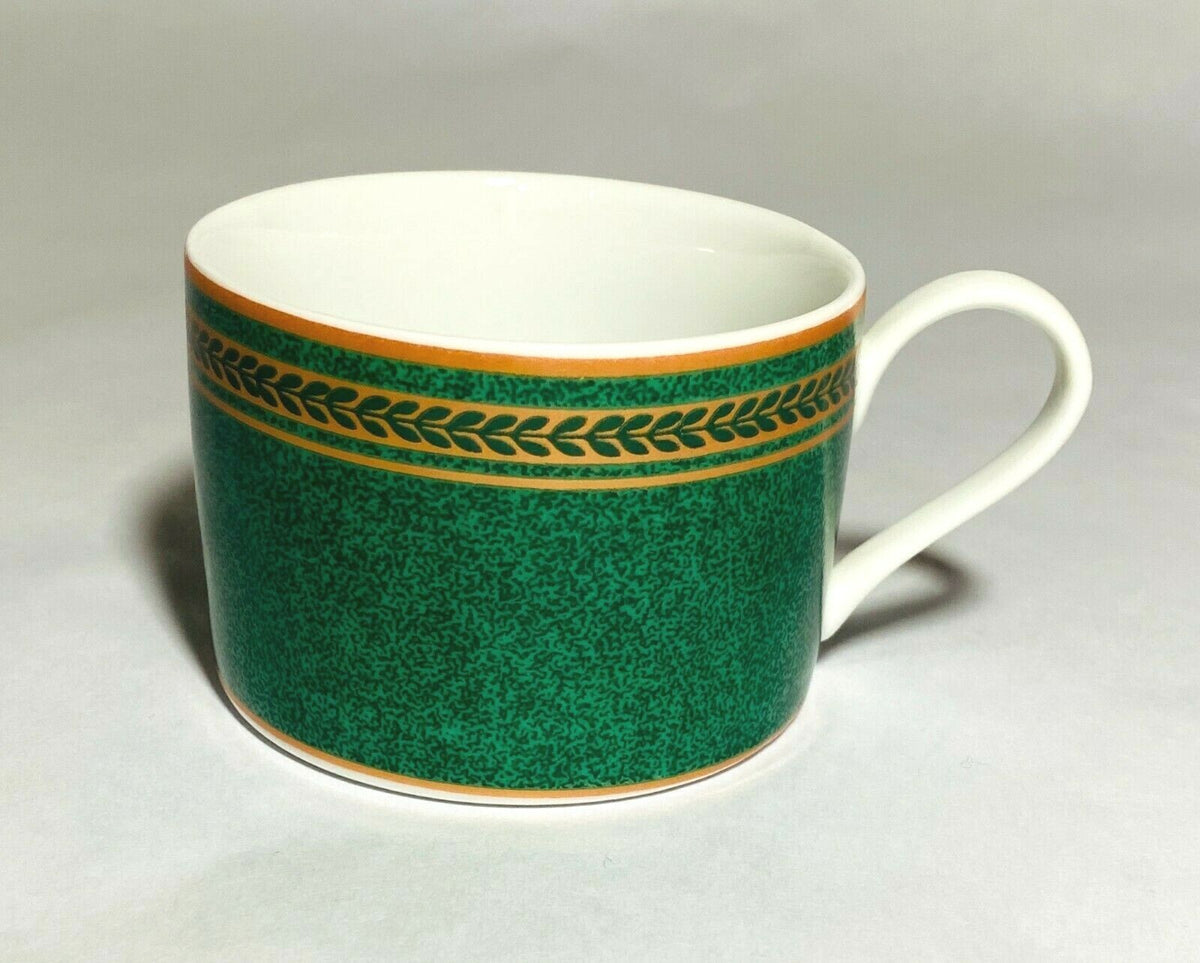 Coventry "Anniston Green" Dinnerware Collection Fine Porcelain PTS International